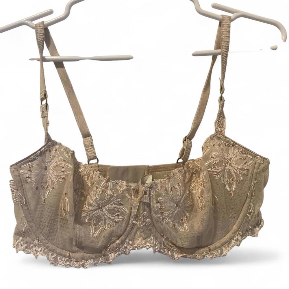 Chantelle Gorgeous Embroidered Lace Balconette Bra with Floral Details